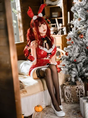 仙女月《红色圣诞兔》主题写真：32张全套美图