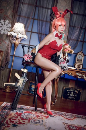 是一只熊仔《碧蓝档案 美甘宁瑠》主题写真：35张全套美图
