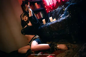 皮皮奶《舞娘》主题写真：50张全套美图