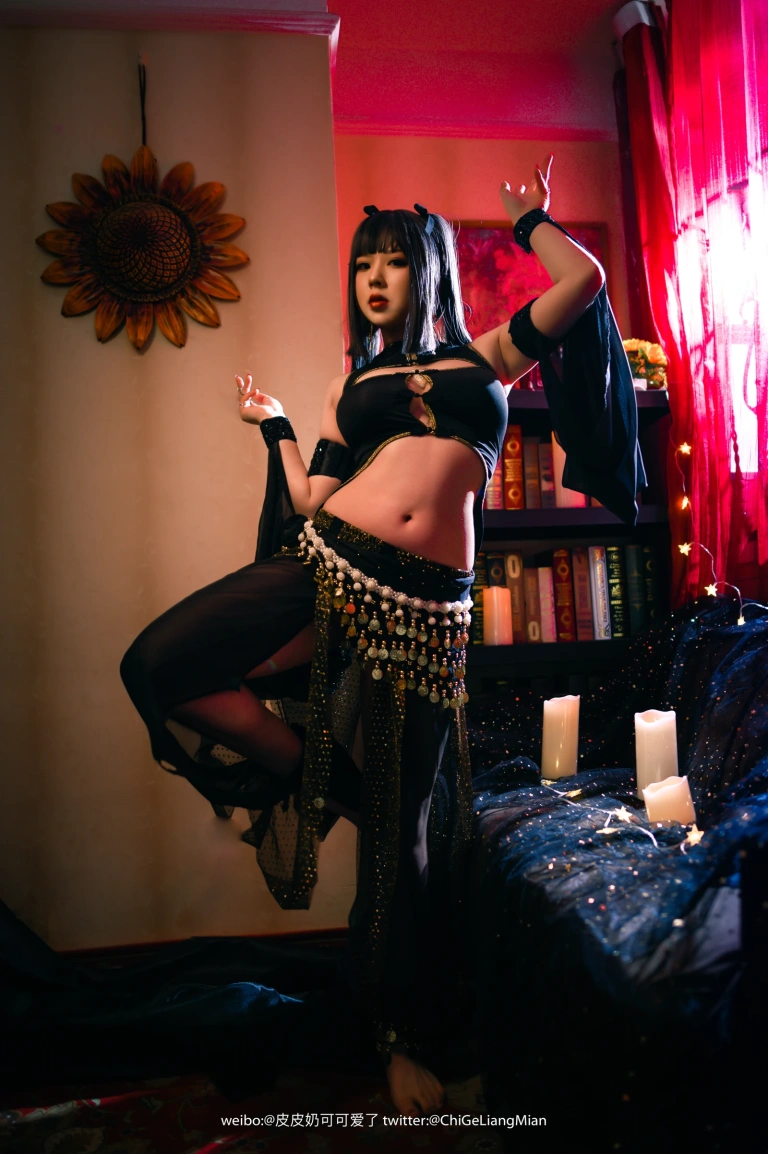 皮皮奶《舞娘》主题写真：50张全套美图