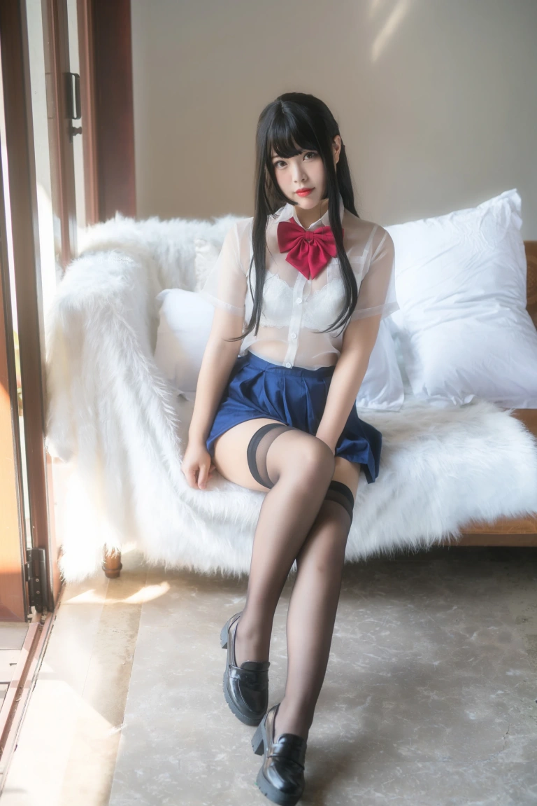 白烨《情人节特辑》主题写真：52张全套美图