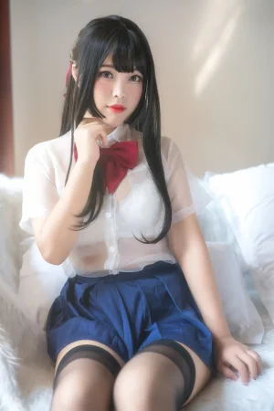 白烨《情人节特辑》主题写真：52张全套美图