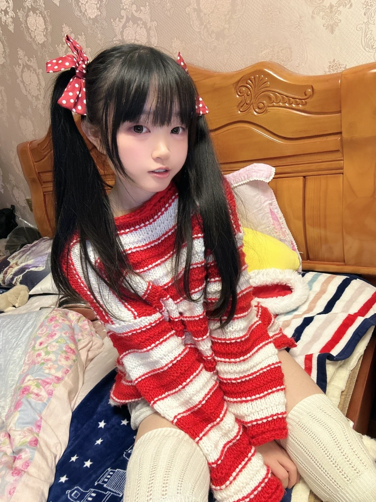神沢永莉《开年好运》主题写真：74张全套美图，含10个视频