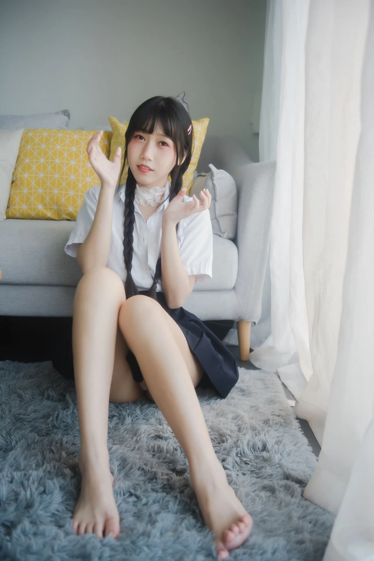 不呆猫《奶油少女》主题写真：80张全套美图，含4个视频