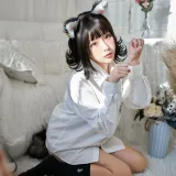 凛子酱《Candy9岁生日》主题写真：15张全套美图