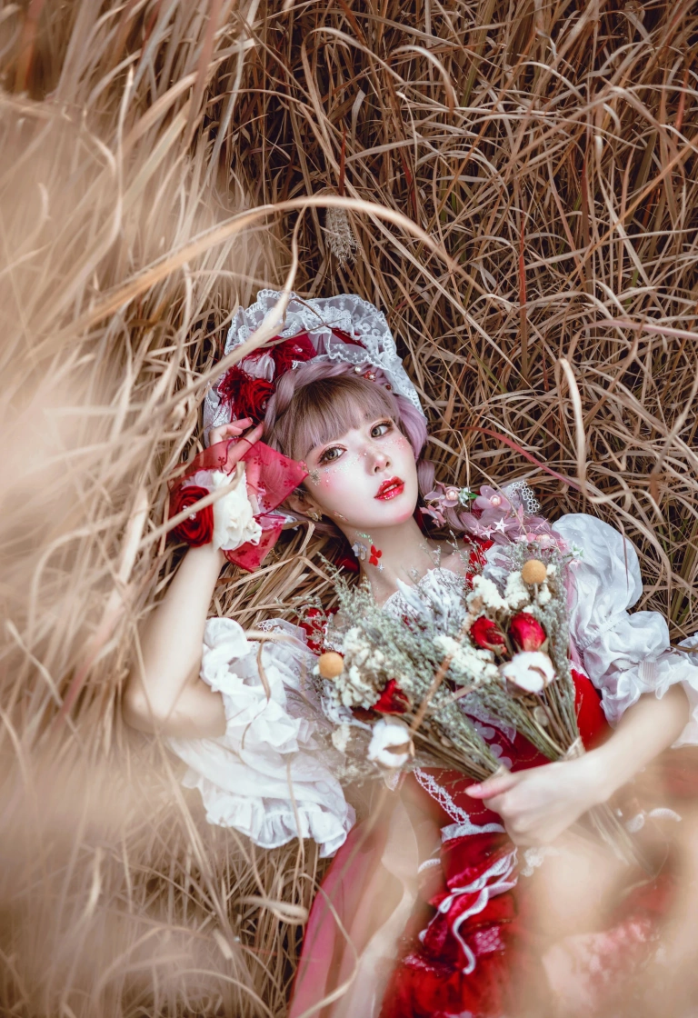 阿包也是兔娘《Lolita红裙》主题写真：12张全套美图