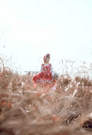 阿包也是兔娘《Lolita红裙》主题写真：12张全套美图