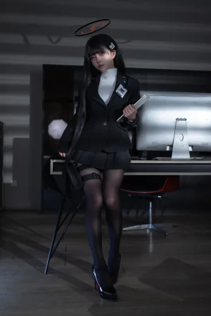 矢量鱼《蔚蓝档案 调月莉音OL》主题写真：36张全套美图