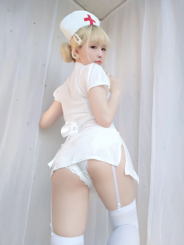 星之迟迟《VOL.17 夜勤病栋》主题写真：61张全套美图