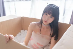 木棉棉《智能型彼女》主题写真：131张全套美图