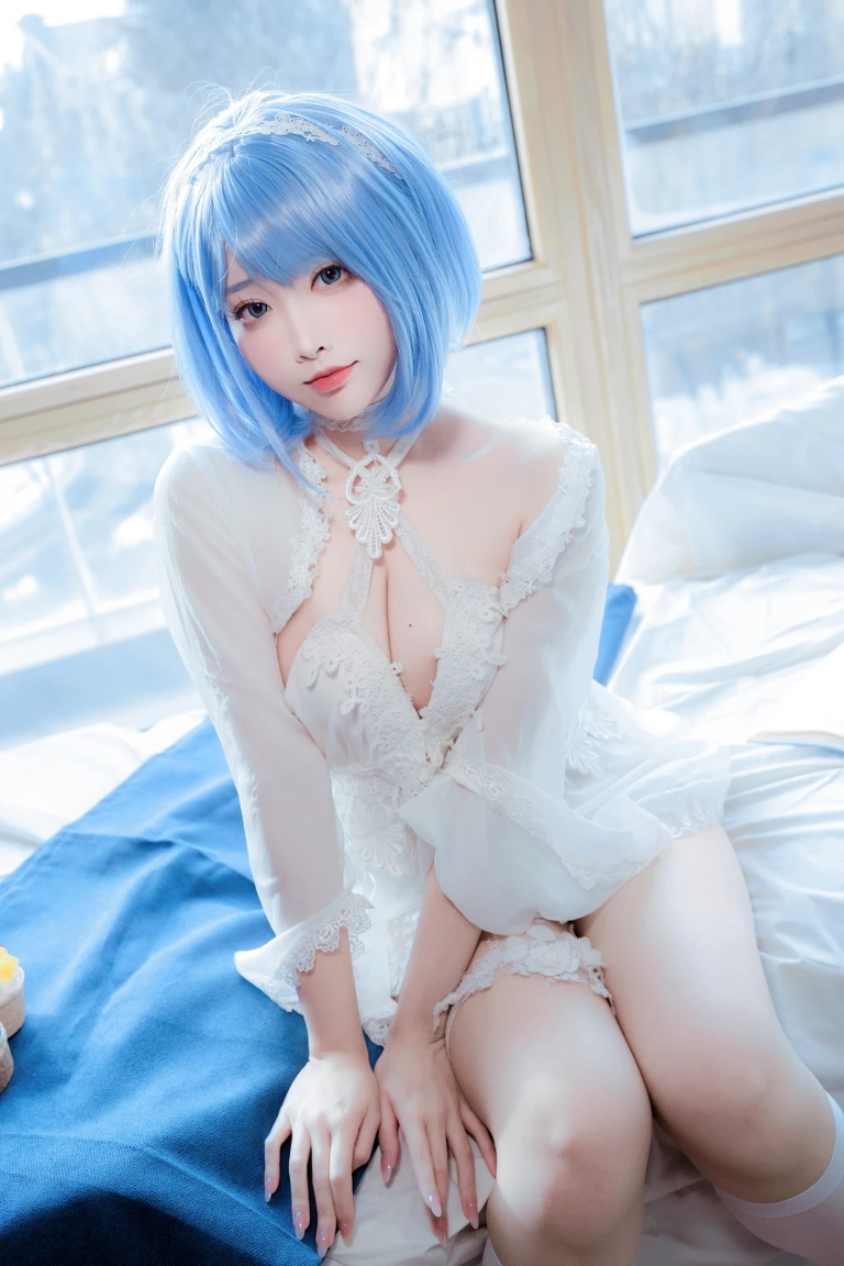 宮本桜《碧蓝航线 恰巴耶夫》主题写真：20张全套美图