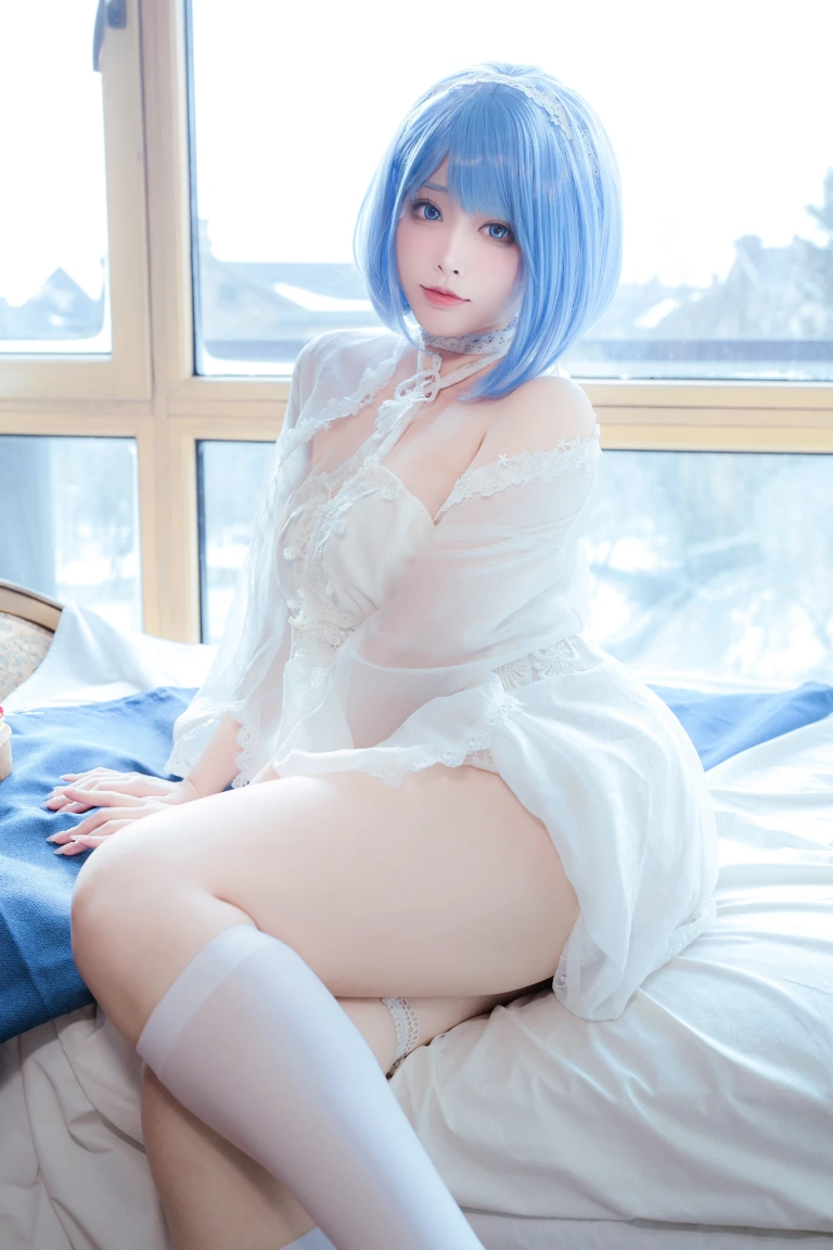 宮本桜《碧蓝航线 恰巴耶夫》主题写真：20张全套美图