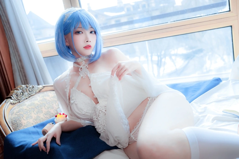 宮本桜《碧蓝航线 恰巴耶夫》主题写真：20张全套美图