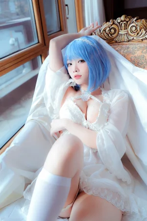 宮本桜《碧蓝航线 恰巴耶夫》主题写真：20张全套美图