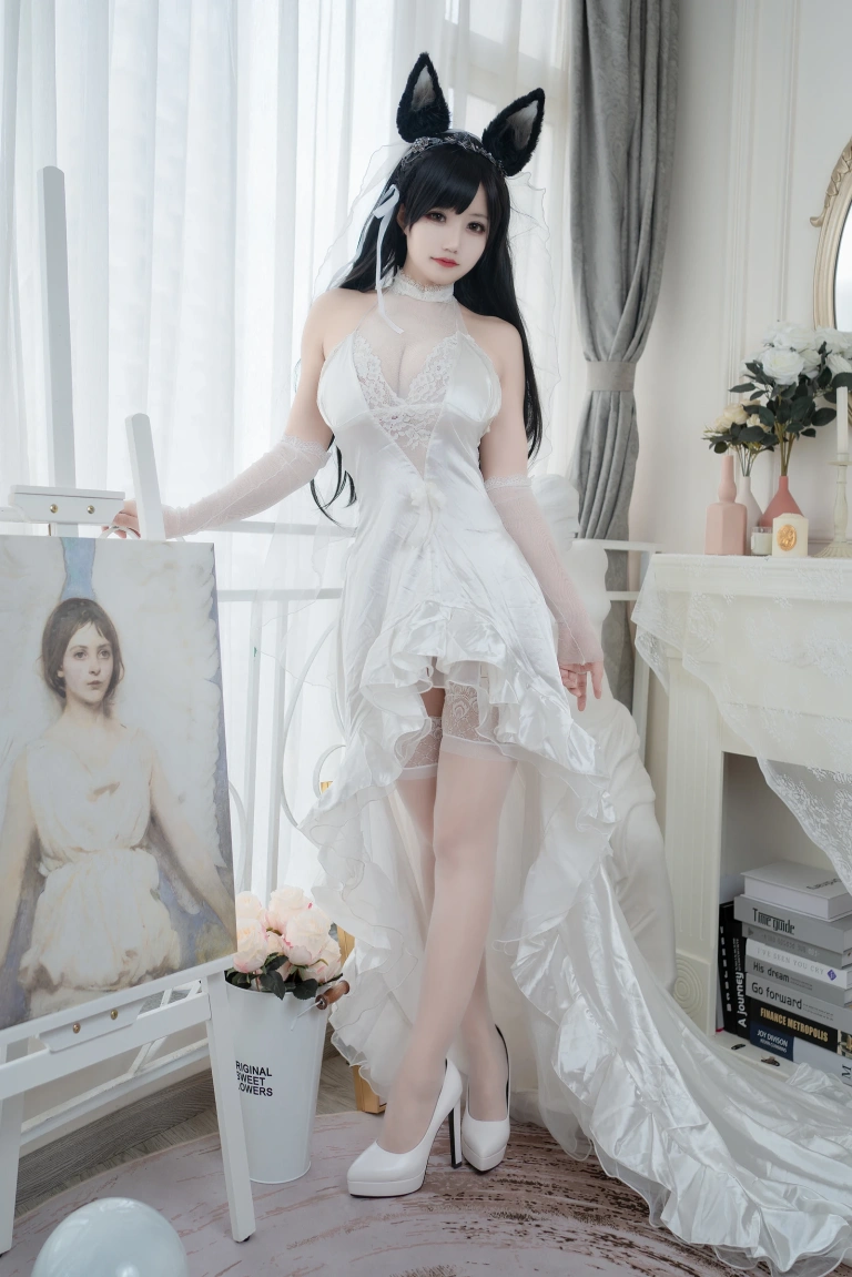 小仓千代《爱宕婚纱》主题写真：20张全套美图