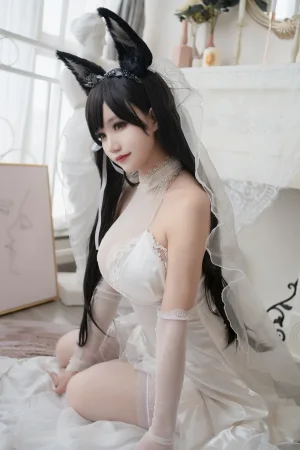 小仓千代《爱宕婚纱》主题写真：20张全套美图
