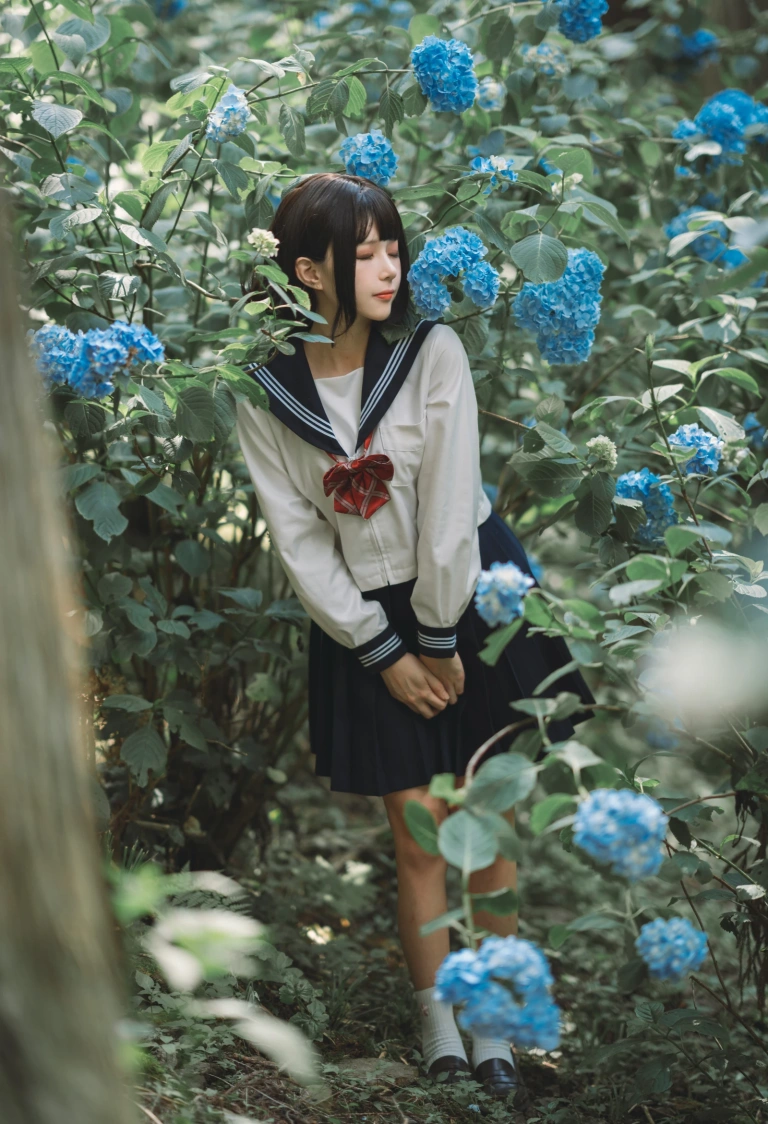 凛子酱《紫阳花》主题写真：27张全套美图
