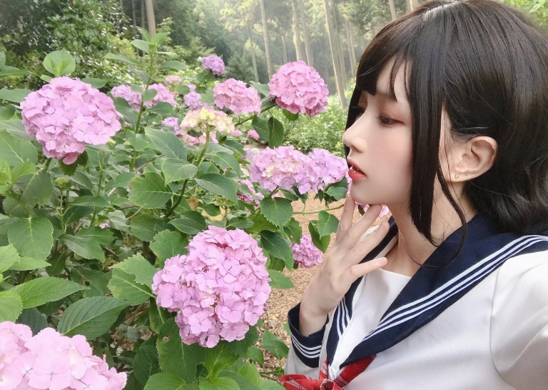 凛子酱《紫阳花》主题写真：27张全套美图
