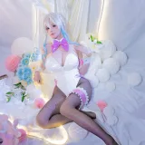前羽《奇尔沙治 兔女郎》主题写真：30张全套美图