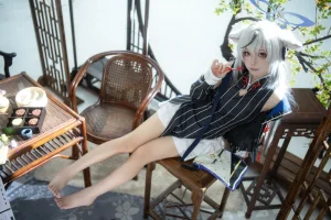 矢量鱼《ブルーアーカイブ 春原ココナ》主题写真：33张全套美图