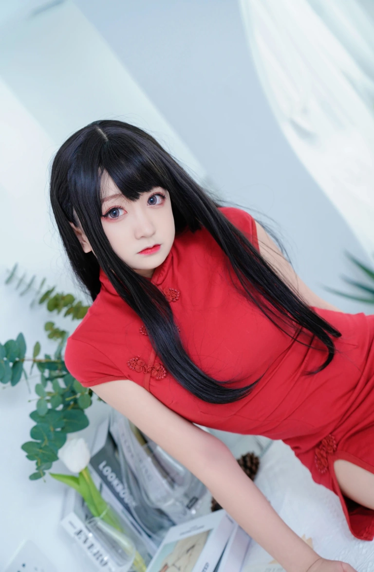 恩田直幸《红旗袍》主题写真：41张全套美图