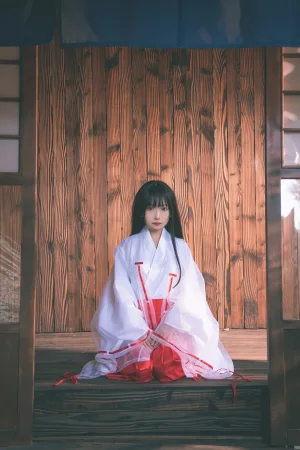 一北亦北&寒烟烟烟《侍神令》主题写真：47张全套美图