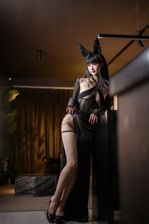 羽生三未《胡狼》主题写真：47张全套美图