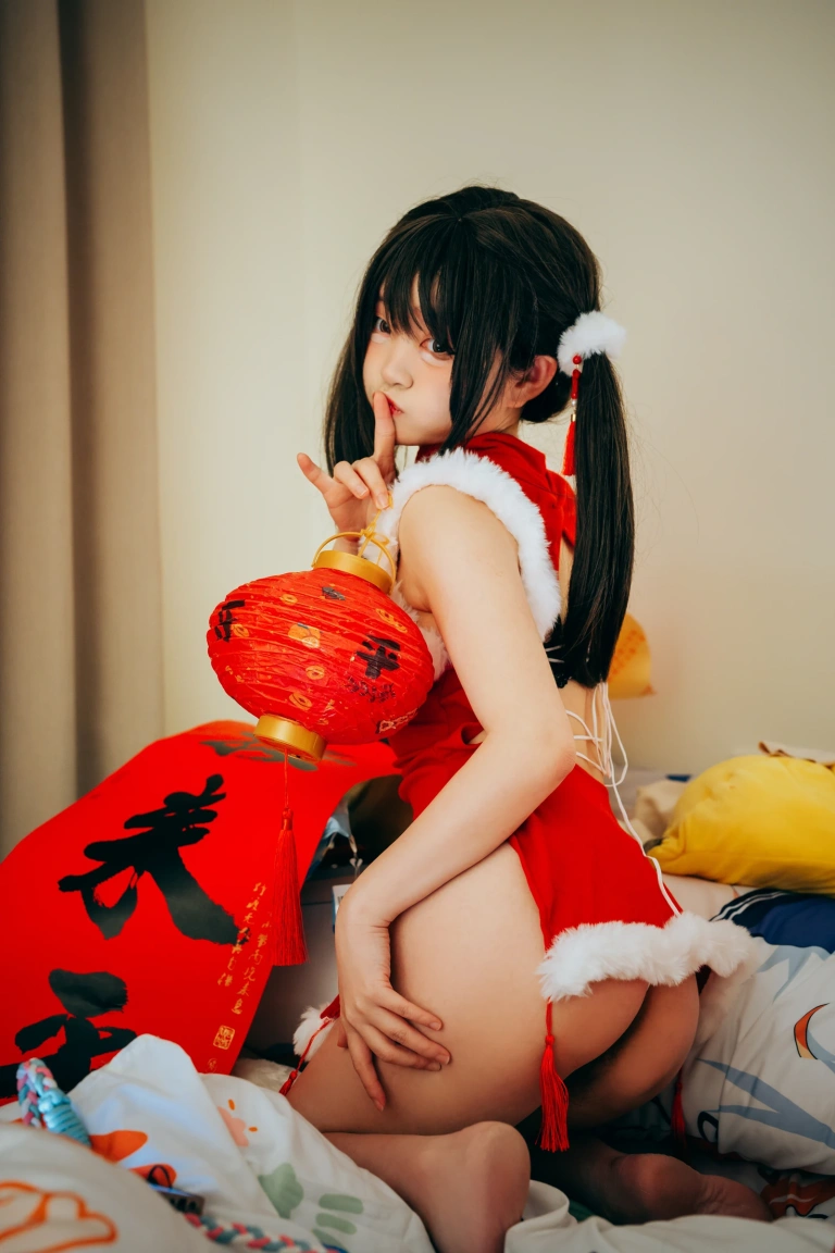 神沢永莉《新年好呀新年好呀》主题写真：56张全套美图，含1个视频