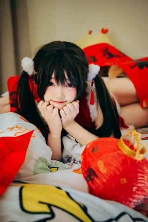 神沢永莉《新年好呀新年好呀》主题写真：56张全套美图，含1个视频
