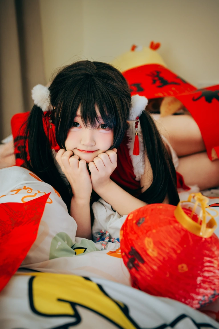 神沢永莉《新年好呀新年好呀》主题写真：56张全套美图，含1个视频