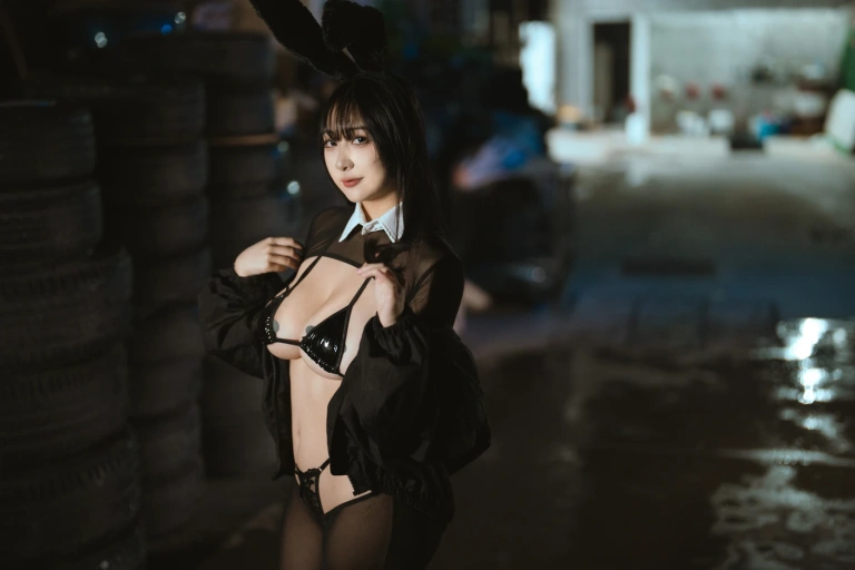 浅安安《逆兔女郎》主题写真：71张全套美图