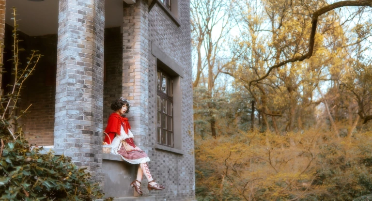 阿包也是兔娘《Lolita红裙2》主题写真：28张全套美图