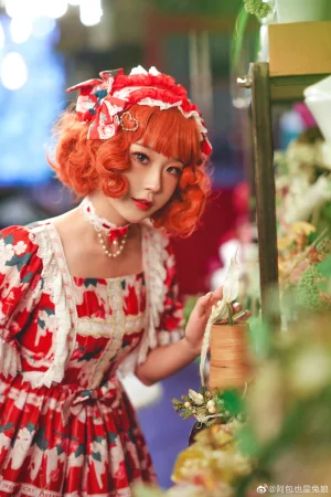 阿包也是兔娘《Lolita红裙2》主题写真：28张全套美图