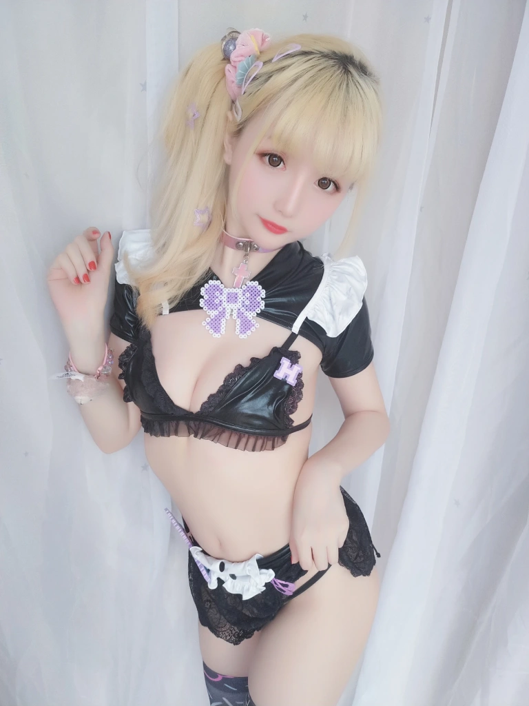 星之迟迟《VOL.18 战斗妹抖》主题写真：62张全套美图