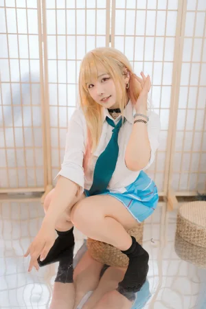 阿半今天很开心《喜多川x小雫》主题写真：56张全套美图