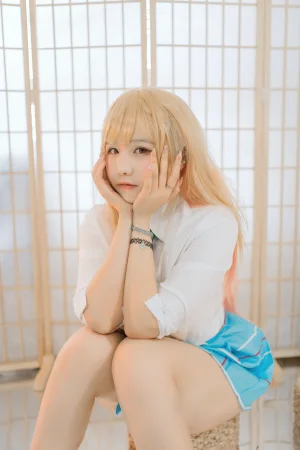 阿半今天很开心《喜多川x小雫》主题写真：56张全套美图