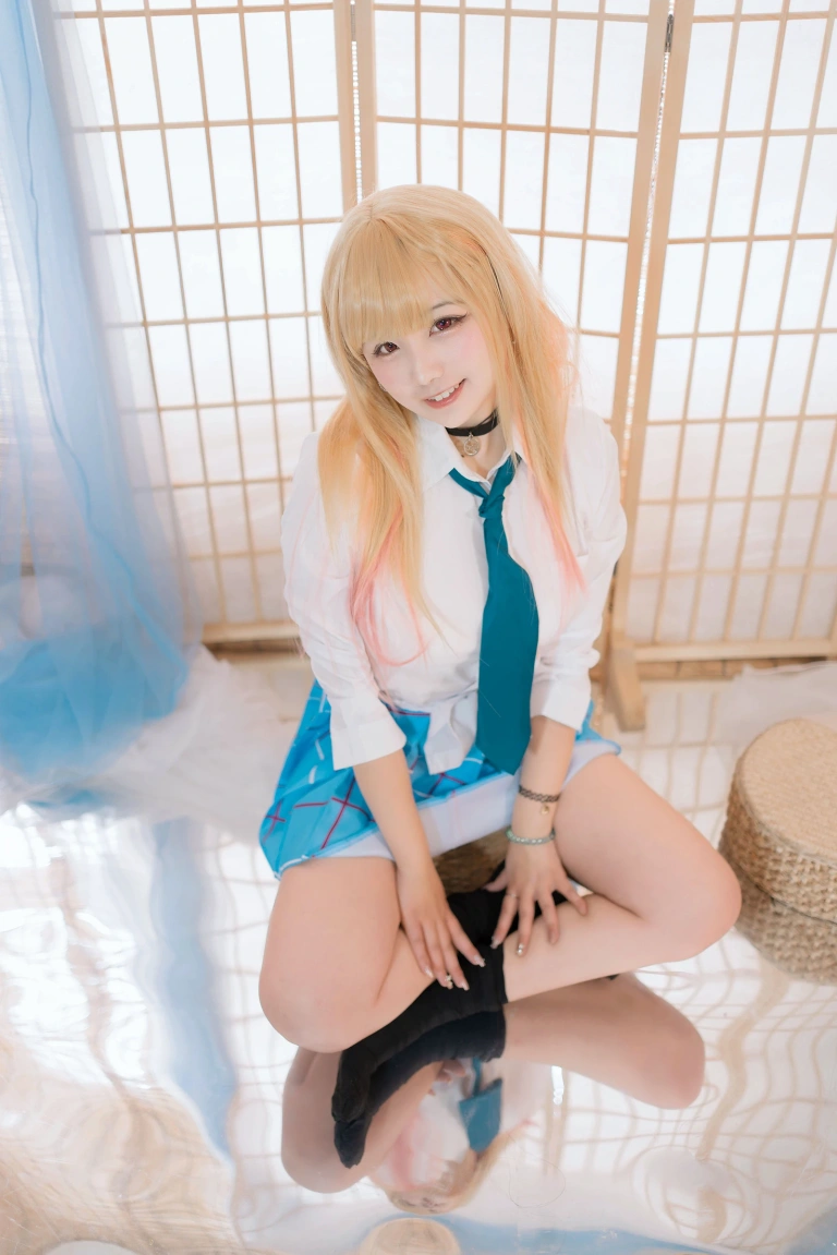 阿半今天很开心《喜多川x小雫》主题写真：56张全套美图