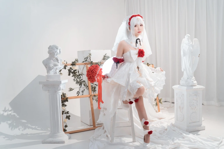 面饼仙儿《德丽莎婚纱》主题写真：13张全套美图