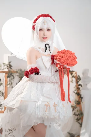 面饼仙儿《德丽莎婚纱》主题写真：13张全套美图