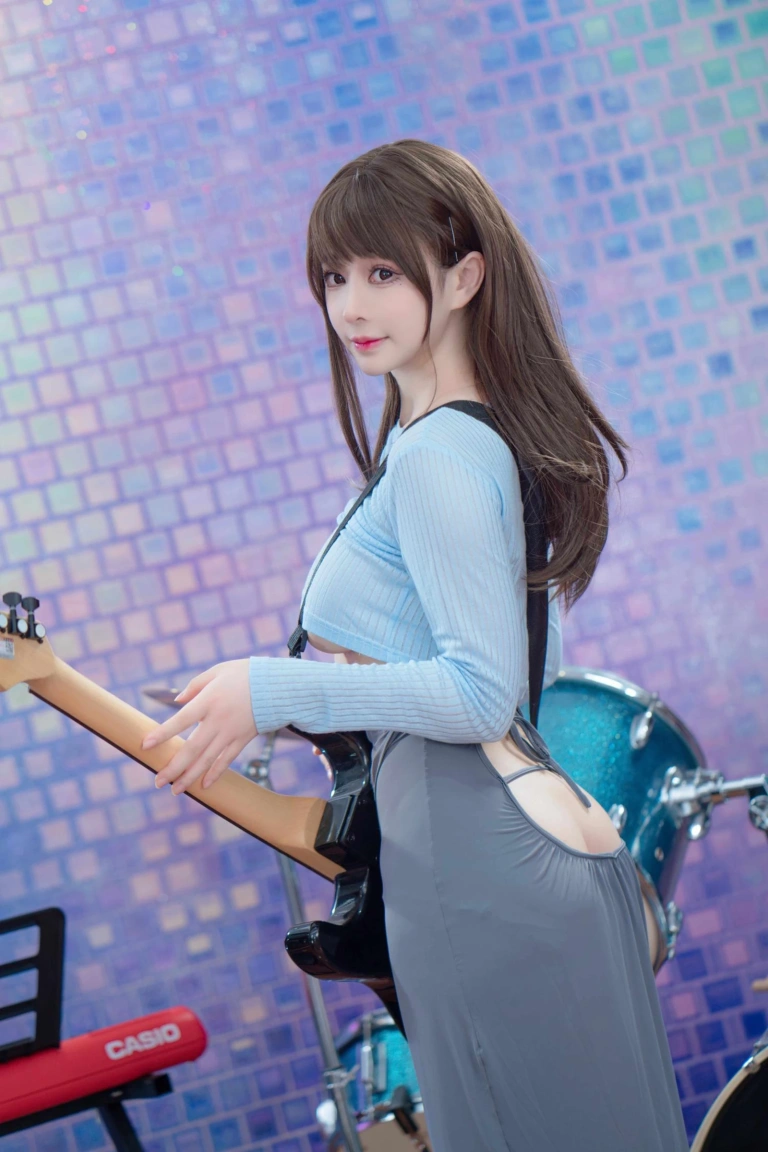 叉子宝宝《吉他妹妹》主题写真：23张全套美图