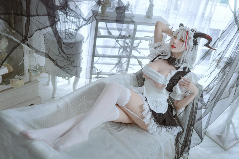宮本桜《埃吉尔女仆》主题写真：29张全套美图