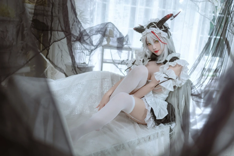 宮本桜《埃吉尔女仆》主题写真：29张全套美图