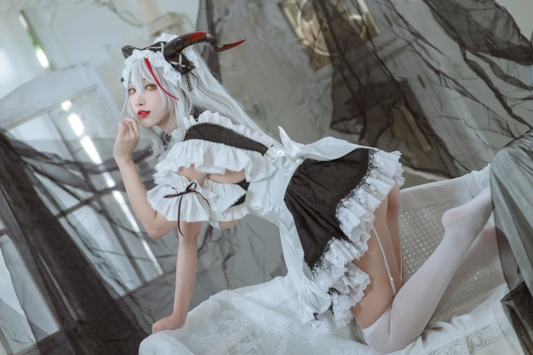 宮本桜《埃吉尔女仆》主题写真：29张全套美图