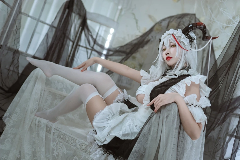宮本桜《埃吉尔女仆》主题写真：29张全套美图