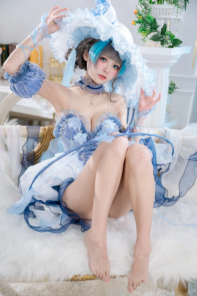 九柒喵《柴郡冰雪公主》主题写真：32张全套美图
