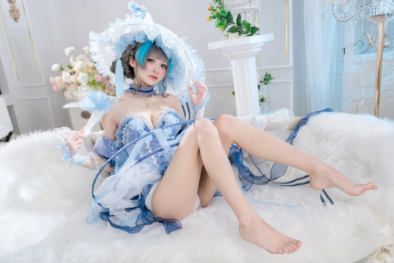 九柒喵《柴郡冰雪公主》主题写真：32张全套美图