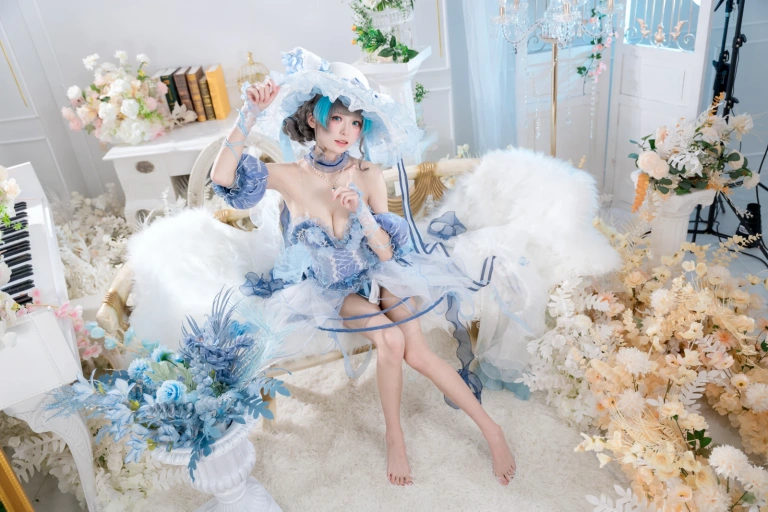 九柒喵《柴郡冰雪公主》主题写真：32张全套美图