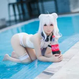 焖焖碳《恶毒泳衣》主题写真：37张全套美图