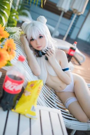 焖焖碳《恶毒泳衣》主题写真：37张全套美图