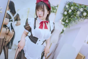 阿半今天很开心《透明女仆》主题写真：39张全套美图